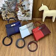 Hermès Kelly 20 Two-Tone Leather Handbag - 1