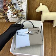 Hermès Kelly 20 Two-Tone Leather Handbag - 3