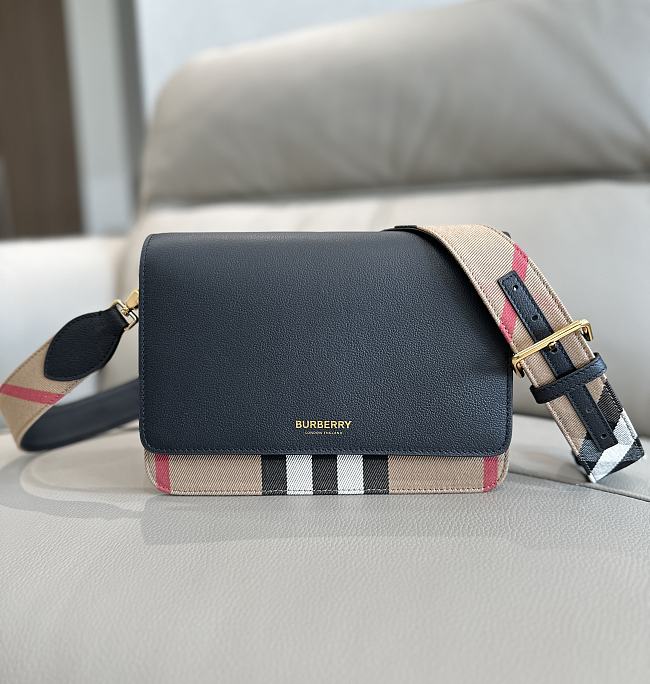 Burberry Mackford Check Canvas & Leather Shoulder Black Bag - 24x17x9cm - 1